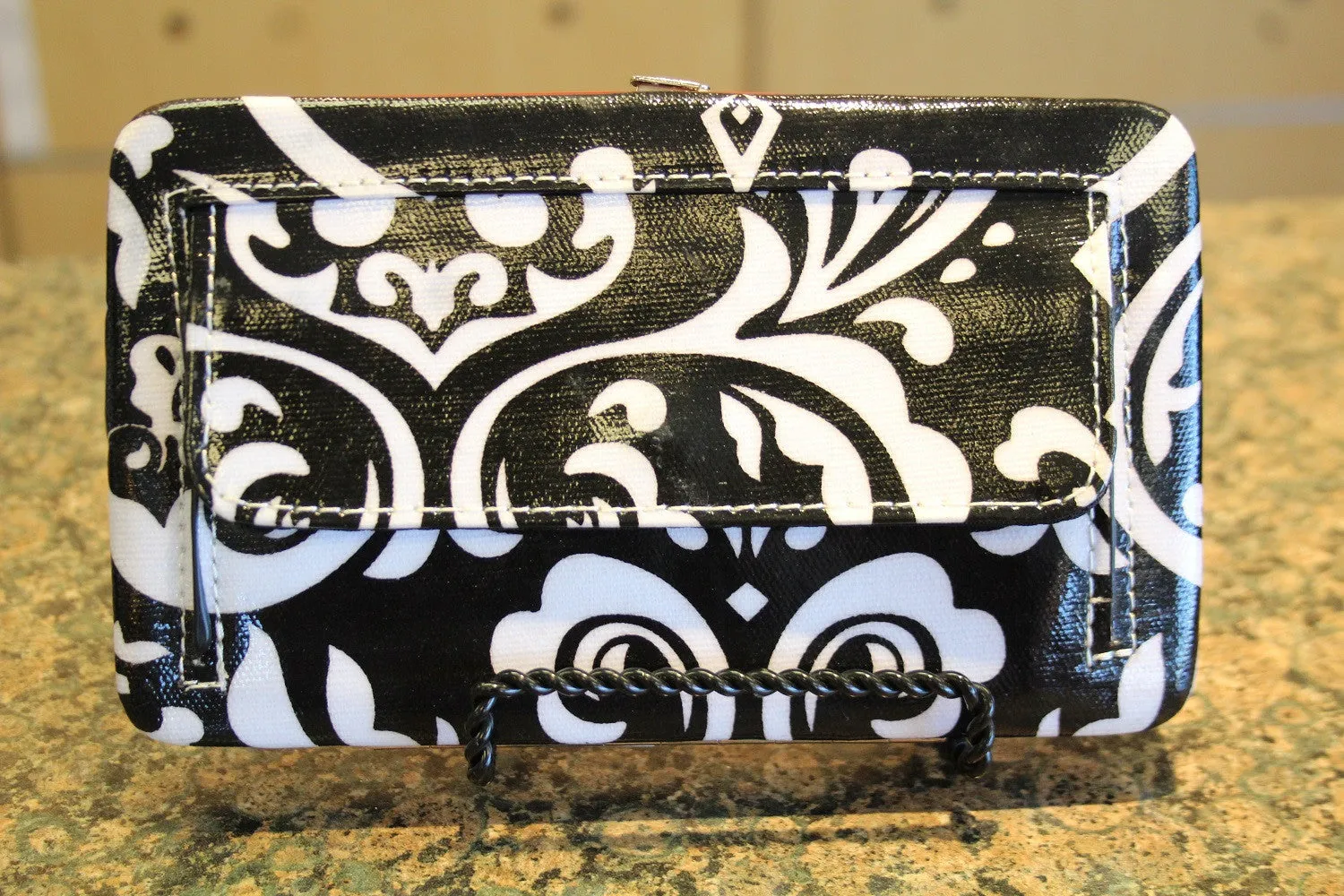 ADO | Damask Print Clutch Wallet with Red Trim