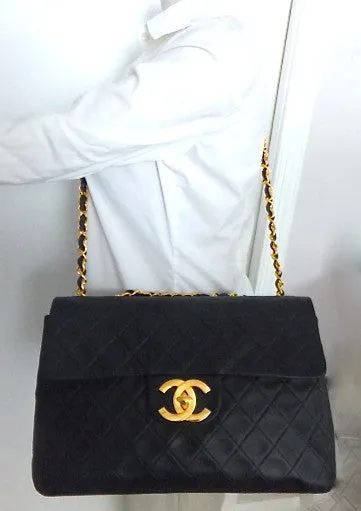 Authentic Chanel Vintage Navy XXL Maxi Jumbo
