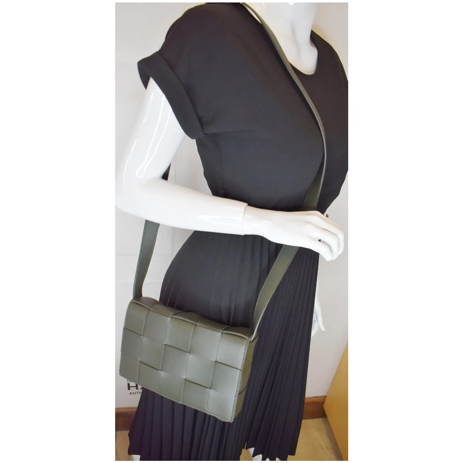 BOTTEGA VENETA Cassette Maxi Lambskin Crossbody Bag Olive
