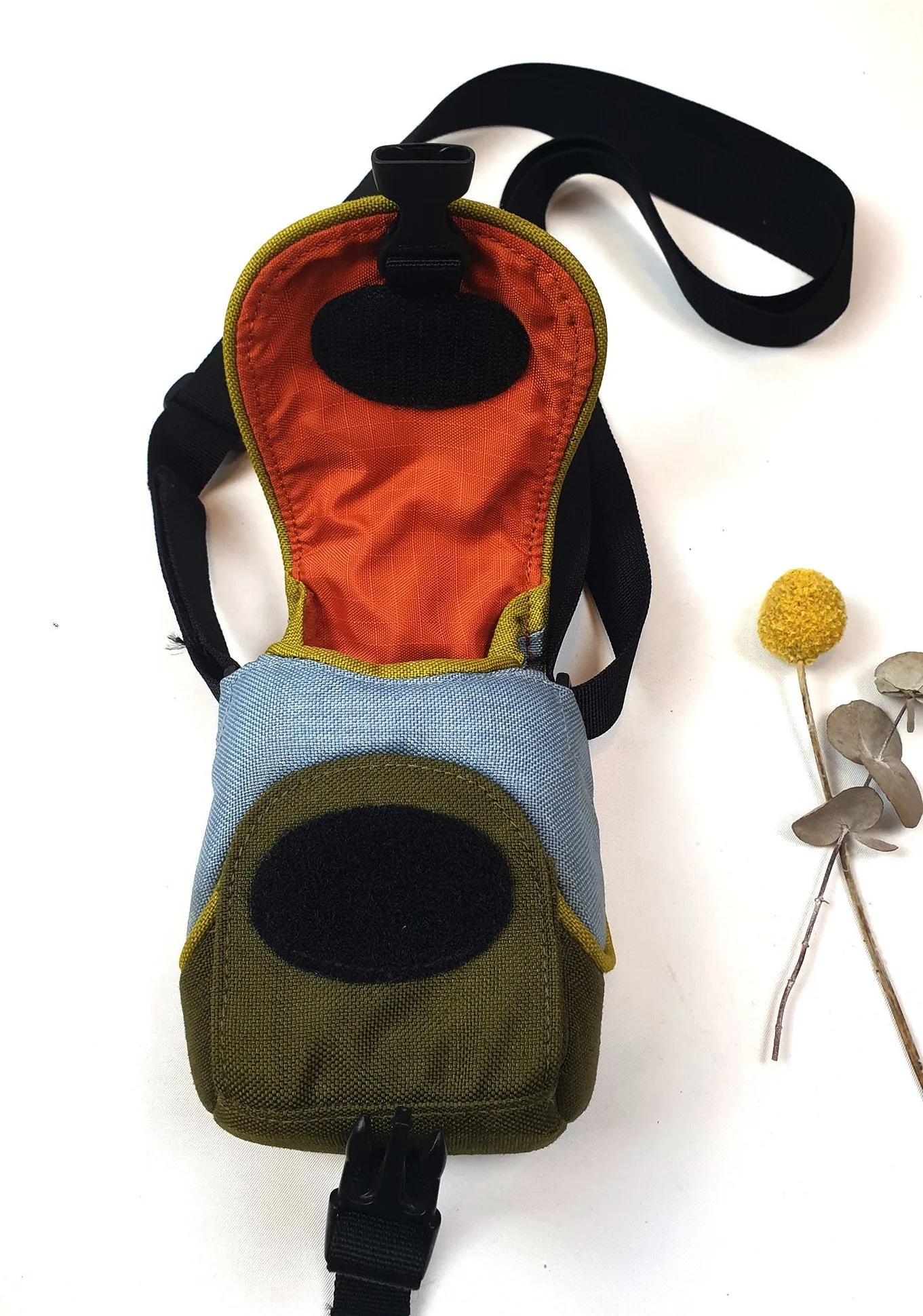 Crumpler cute "baby scarer" crossbody bag