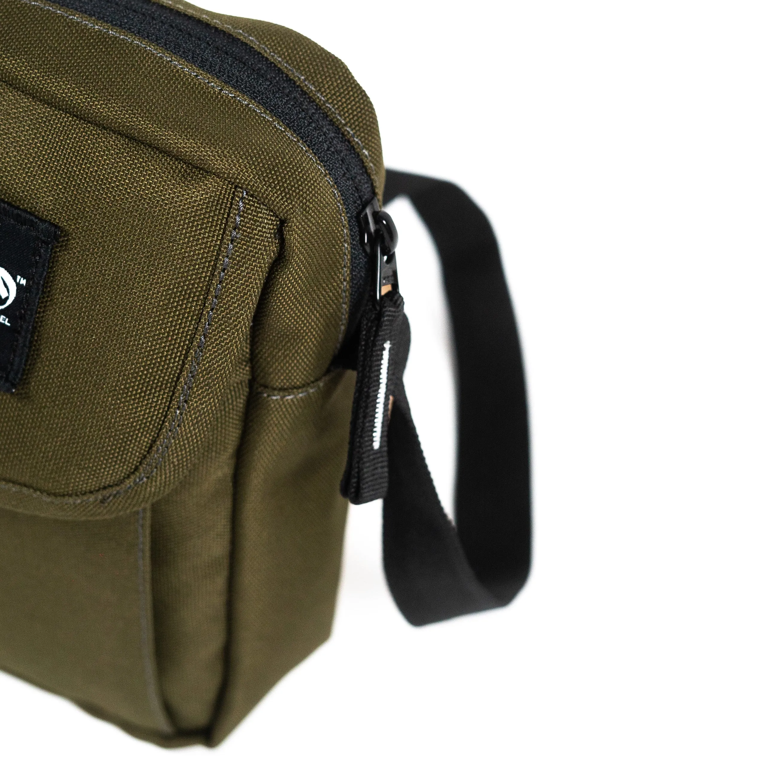 Essential Shoulder Bag (Olive)