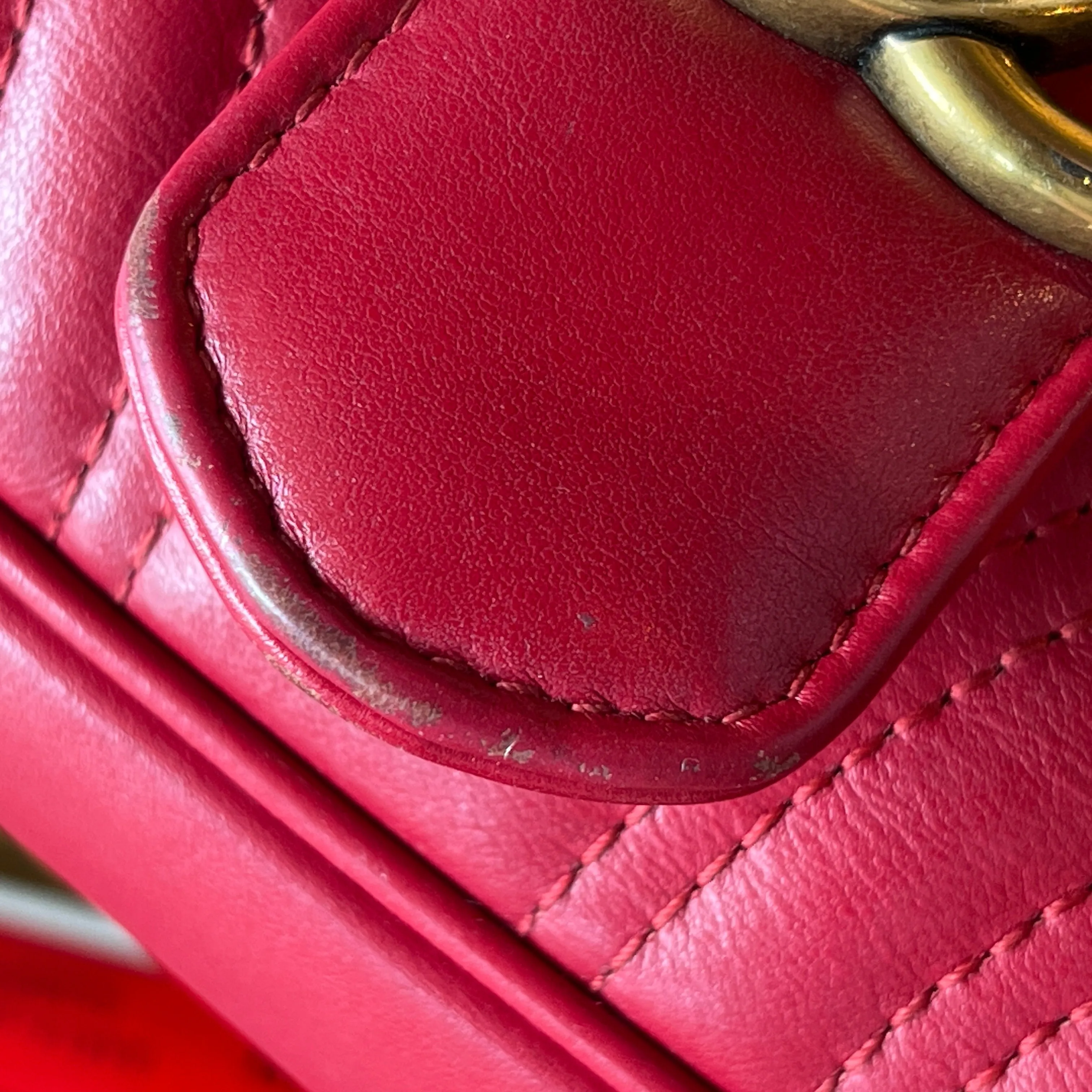 GUCCI Red Small Marmont Matelasse Flap Bag
