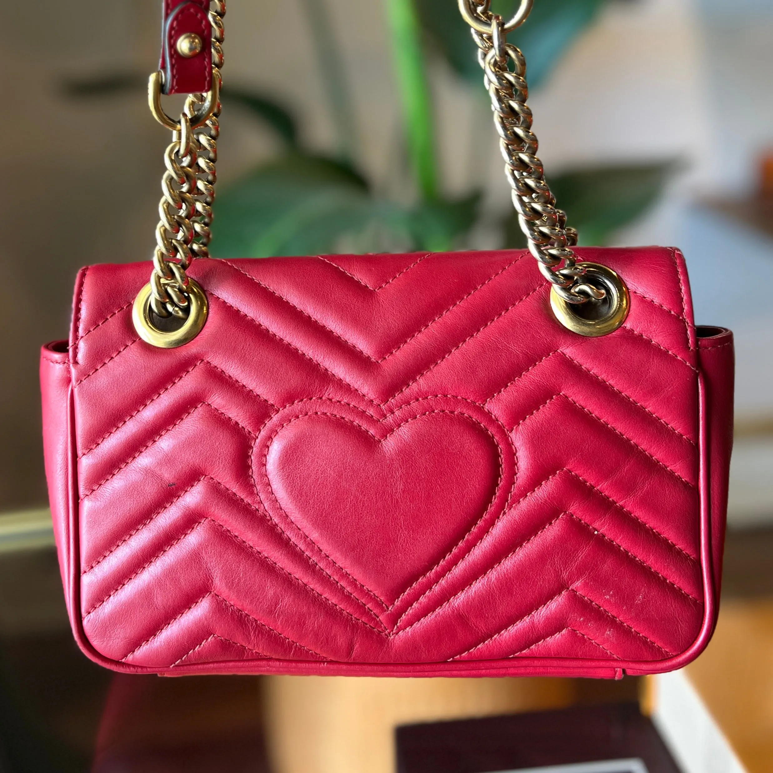 GUCCI Red Small Marmont Matelasse Flap Bag
