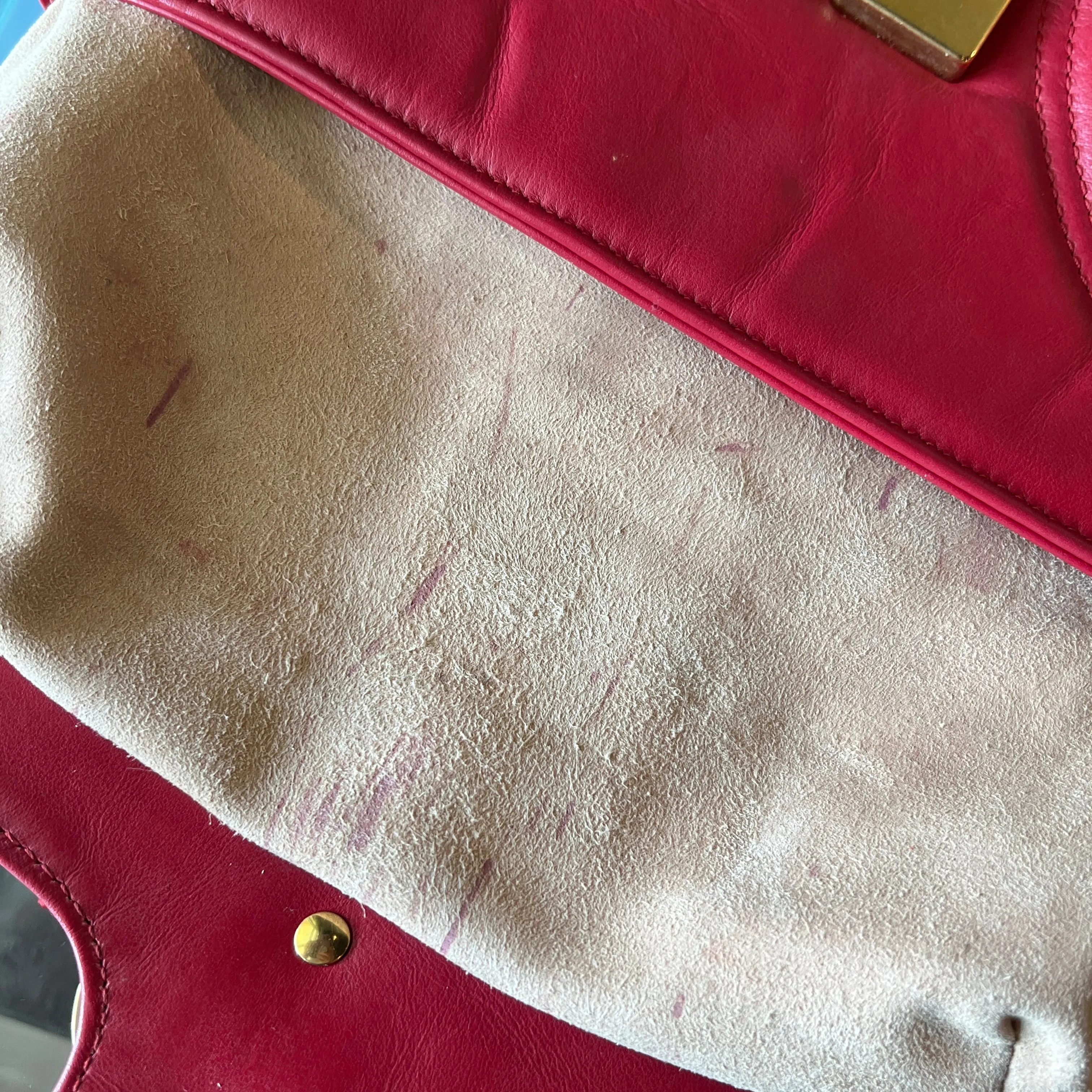 GUCCI Red Small Marmont Matelasse Flap Bag