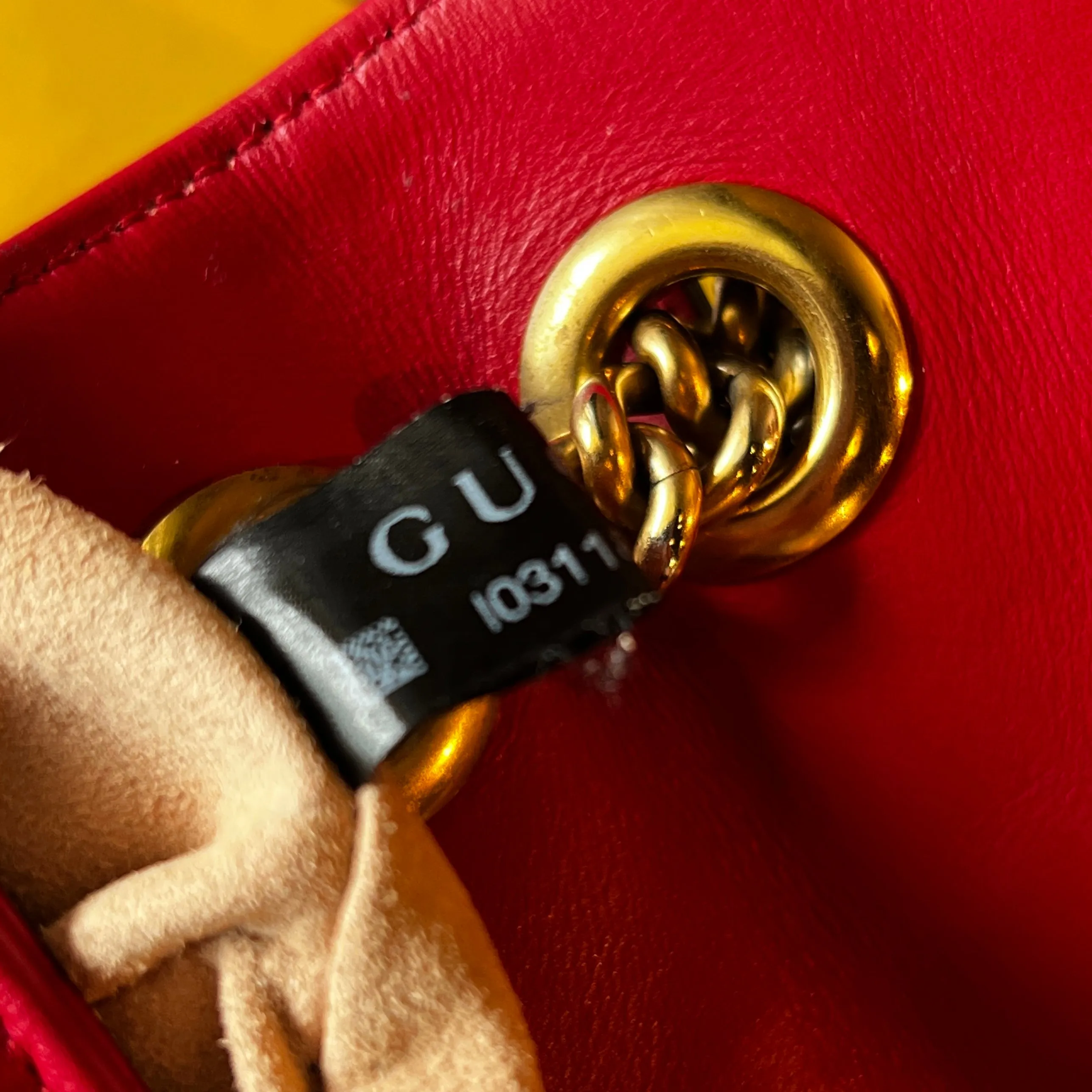 GUCCI Red Small Marmont Matelasse Flap Bag