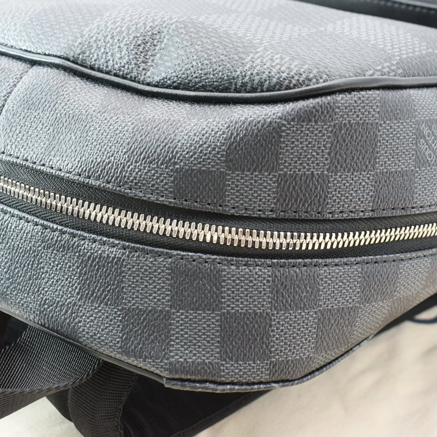 LOUIS VUITTON Campus Damier Graphite Canvas Backpack Bag Gray