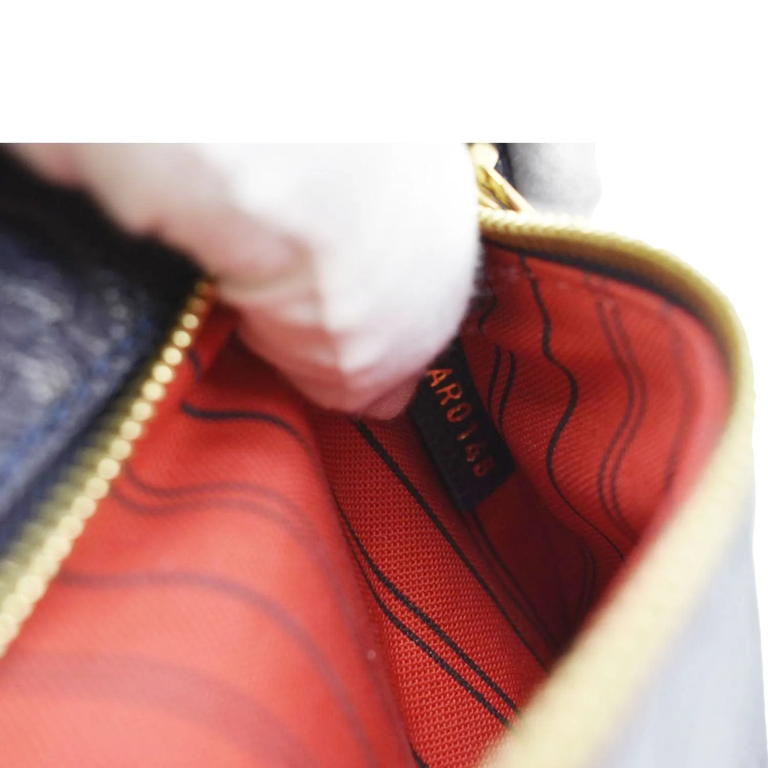 LOUIS VUITTON Metis Pochette Empreinte Leather Crossbody Bag Navy Blue