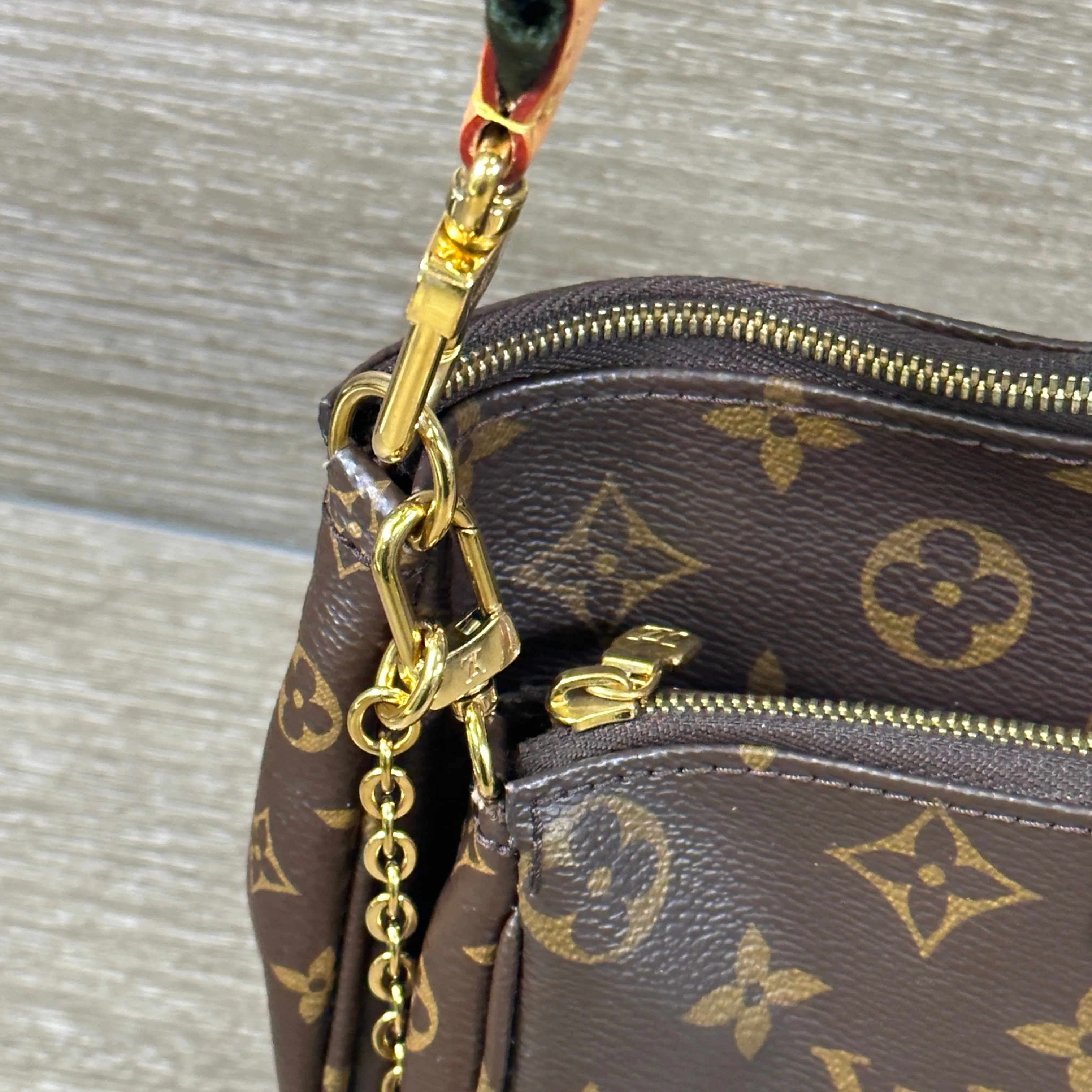 Louis Vuitton Multi Pochette Accessoires