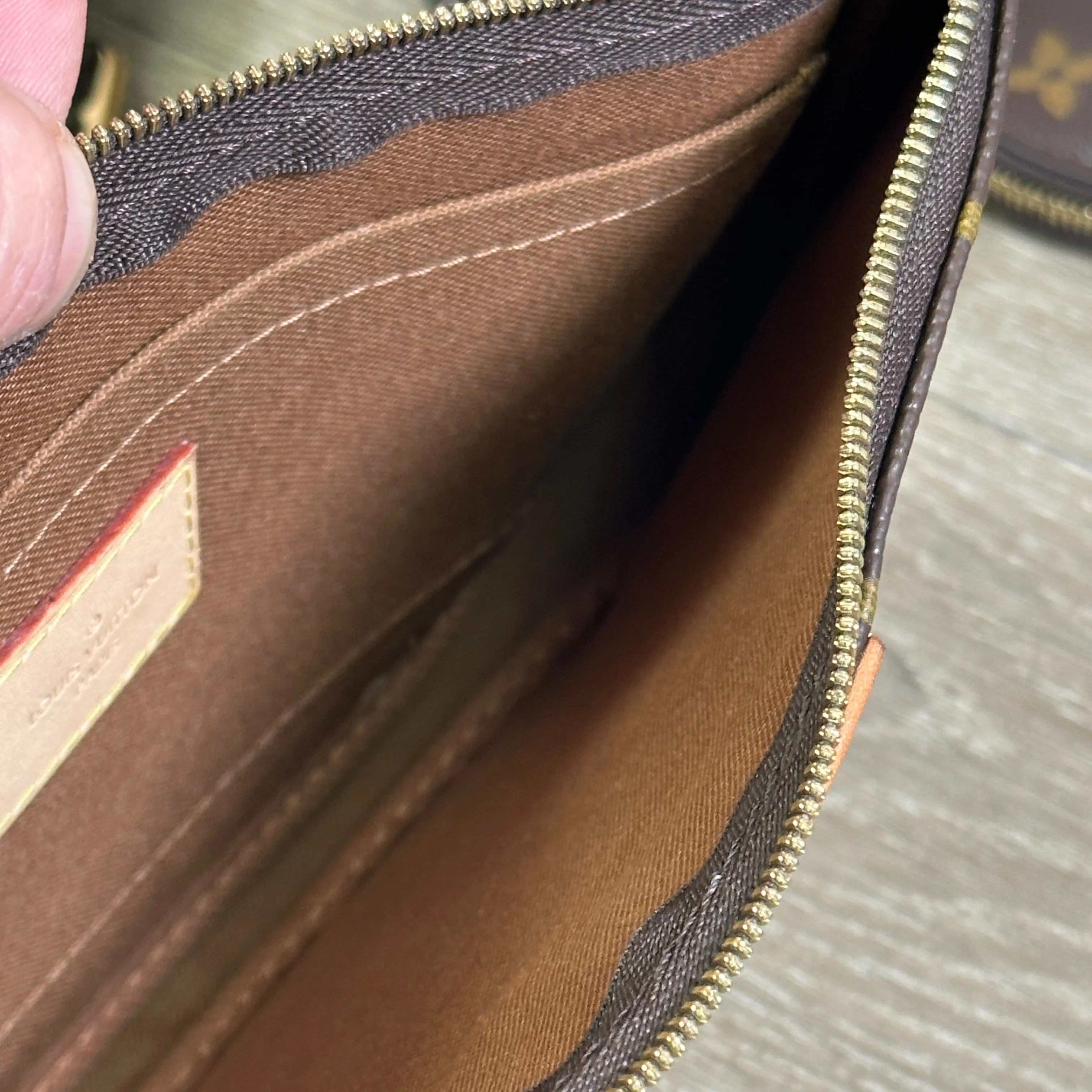 Louis Vuitton Multi Pochette Accessoires