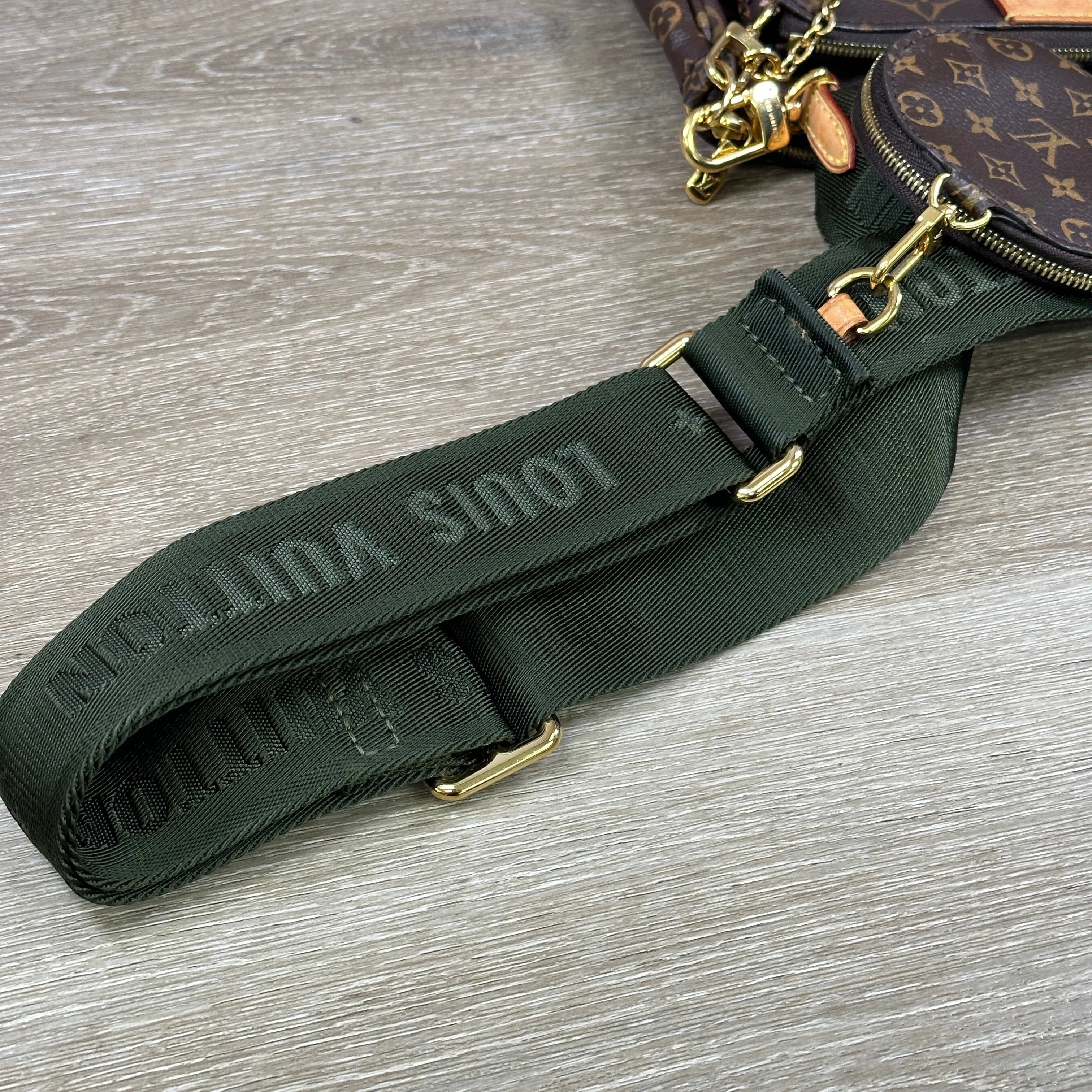 Louis Vuitton Multi Pochette Accessoires