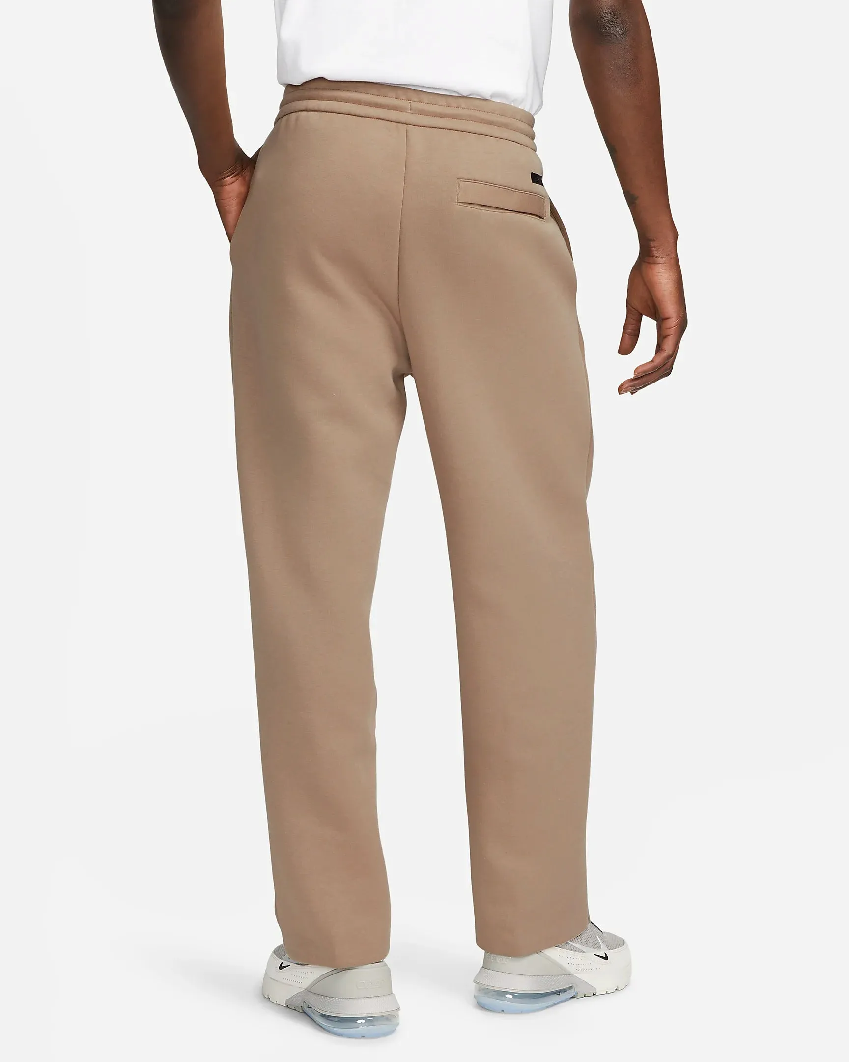 Nike Loose Fit Open Hem Sweatpants