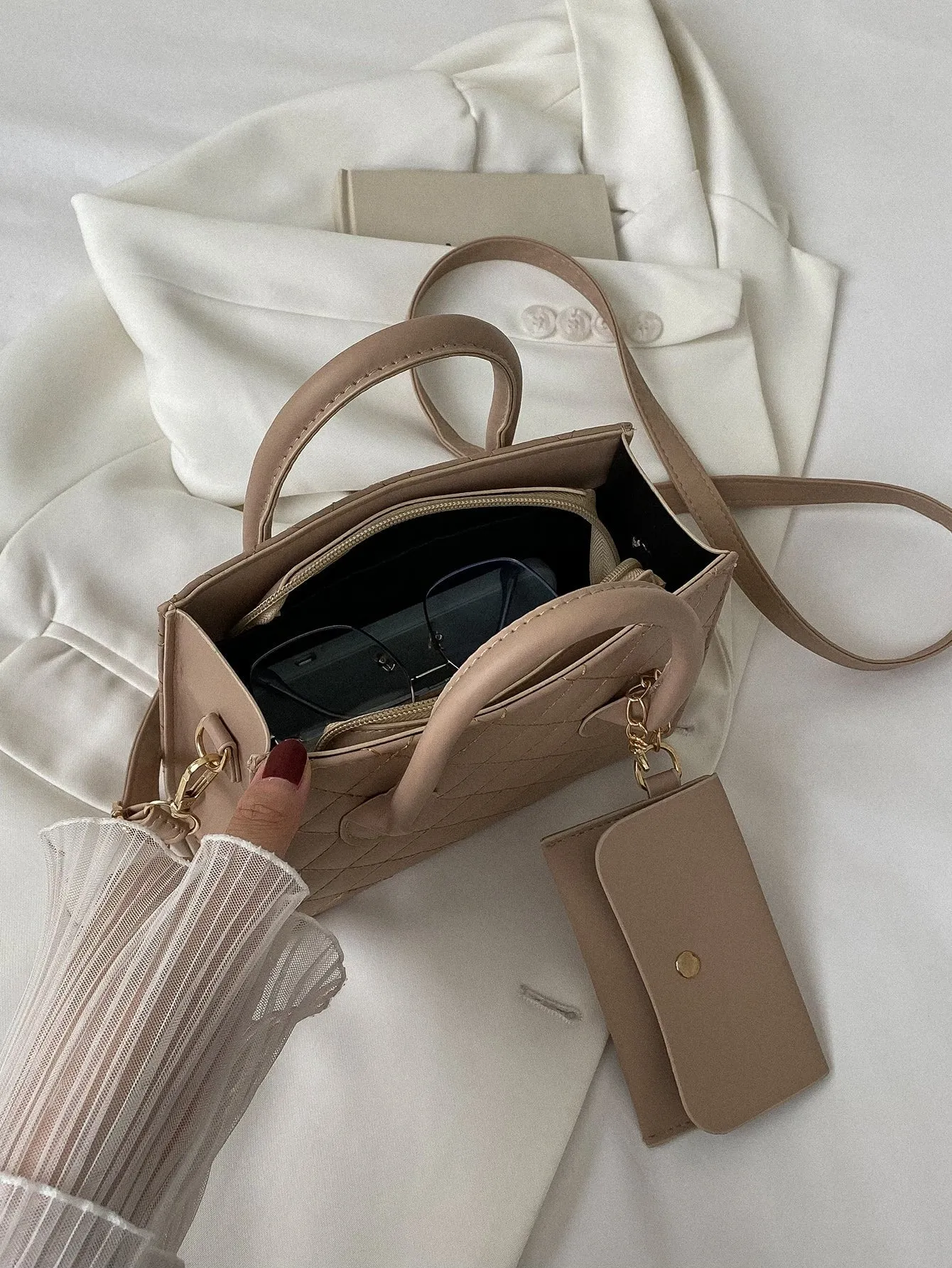 Quilted Double Handle Square Bag With Coin Purse - Khaki- FD ⚡