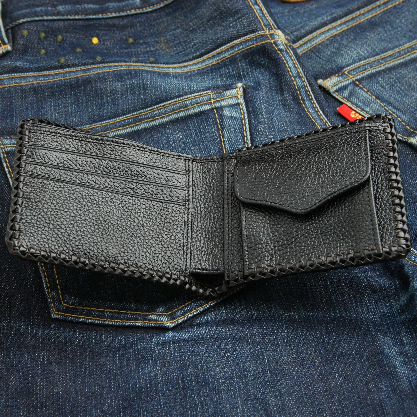 Red Stingray Leather Cross Men's Bifold Biker Chain Wallet