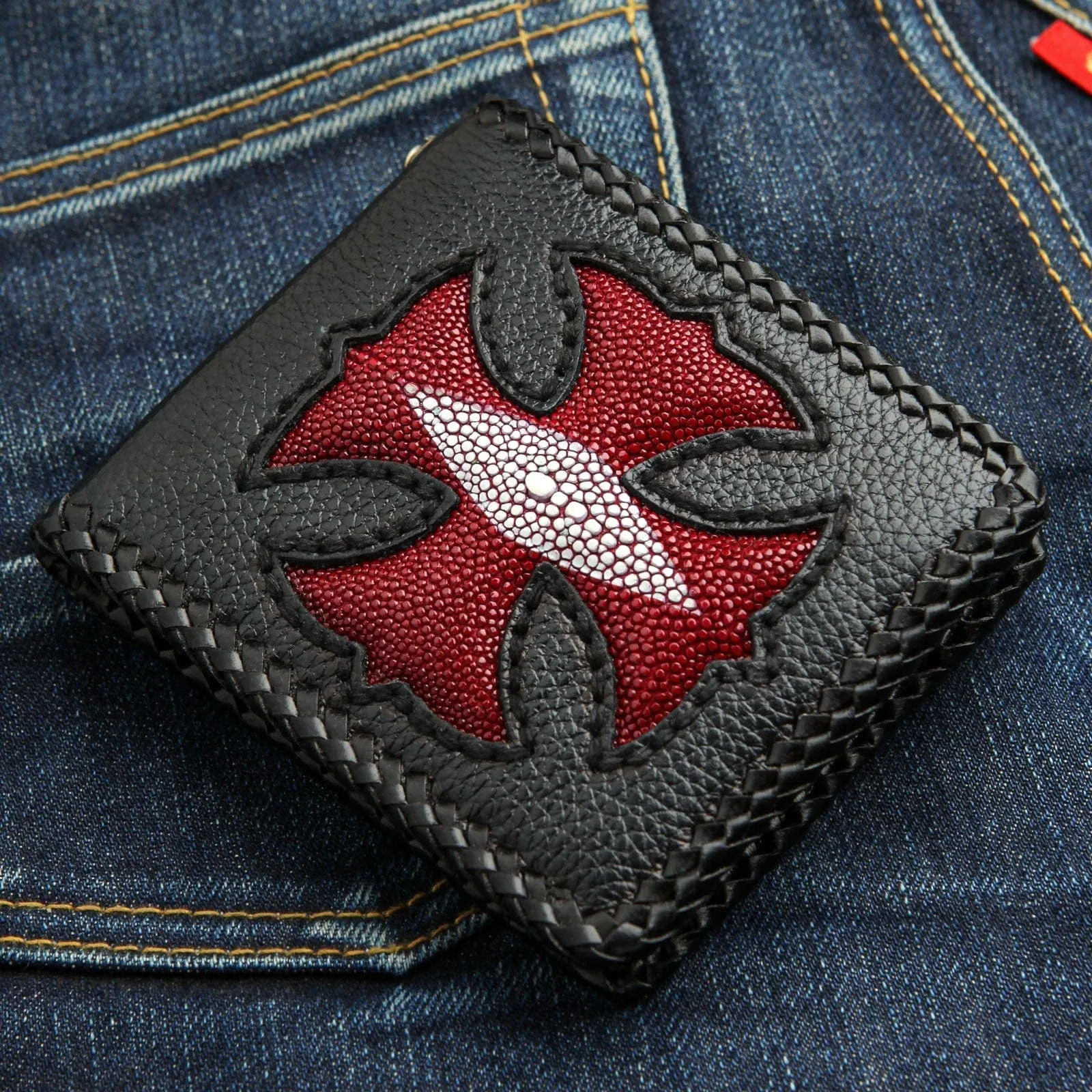 Red Stingray Leather Cross Men's Bifold Biker Chain Wallet