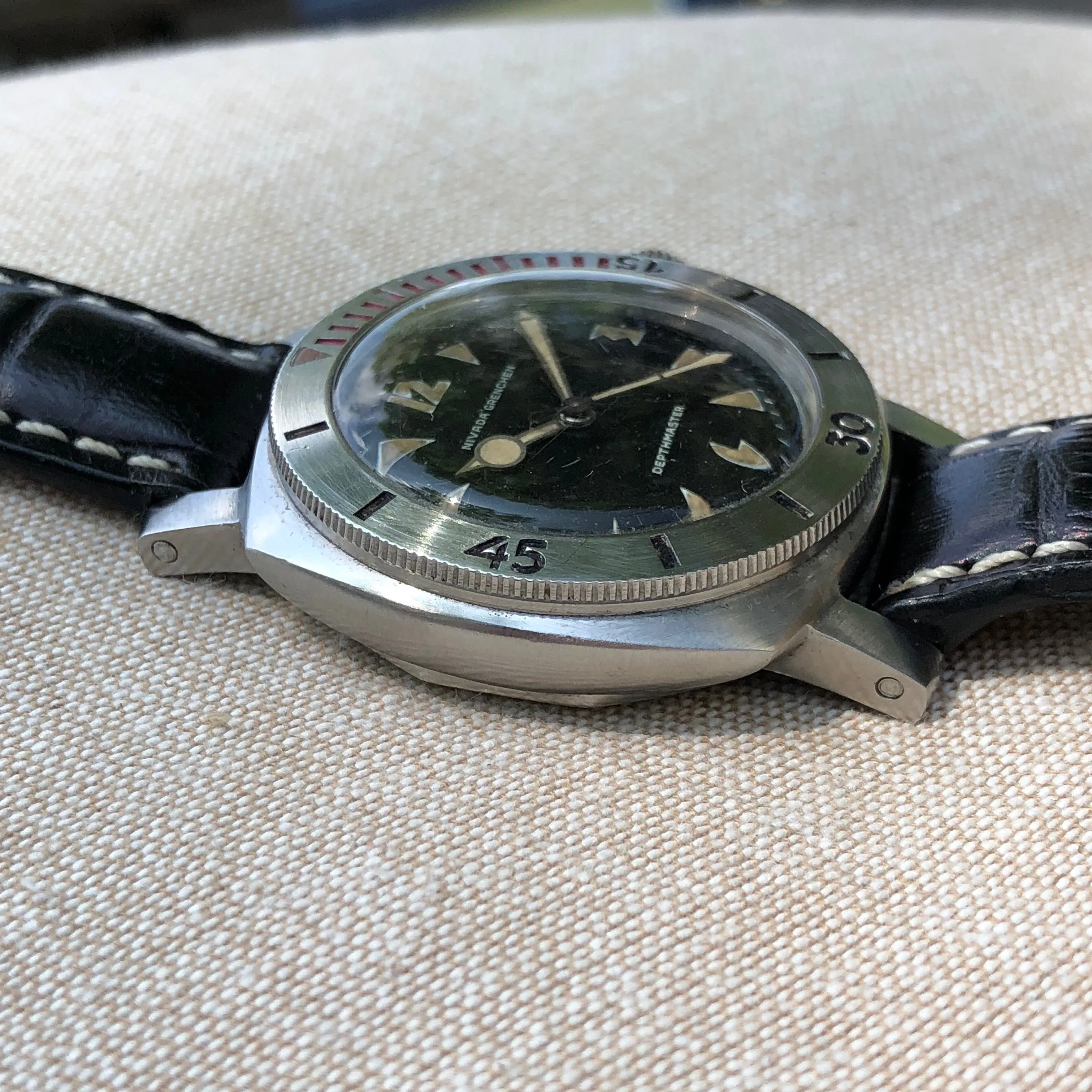 Vintage Nivada Grenchen PacMan Depthmaster 35232 Automatic 3000M Wristwatch